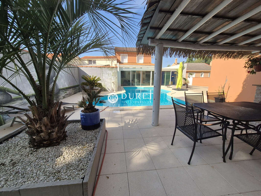 Maison 172 m² à Sainte-Flaive-Des-Loups  - photo 2