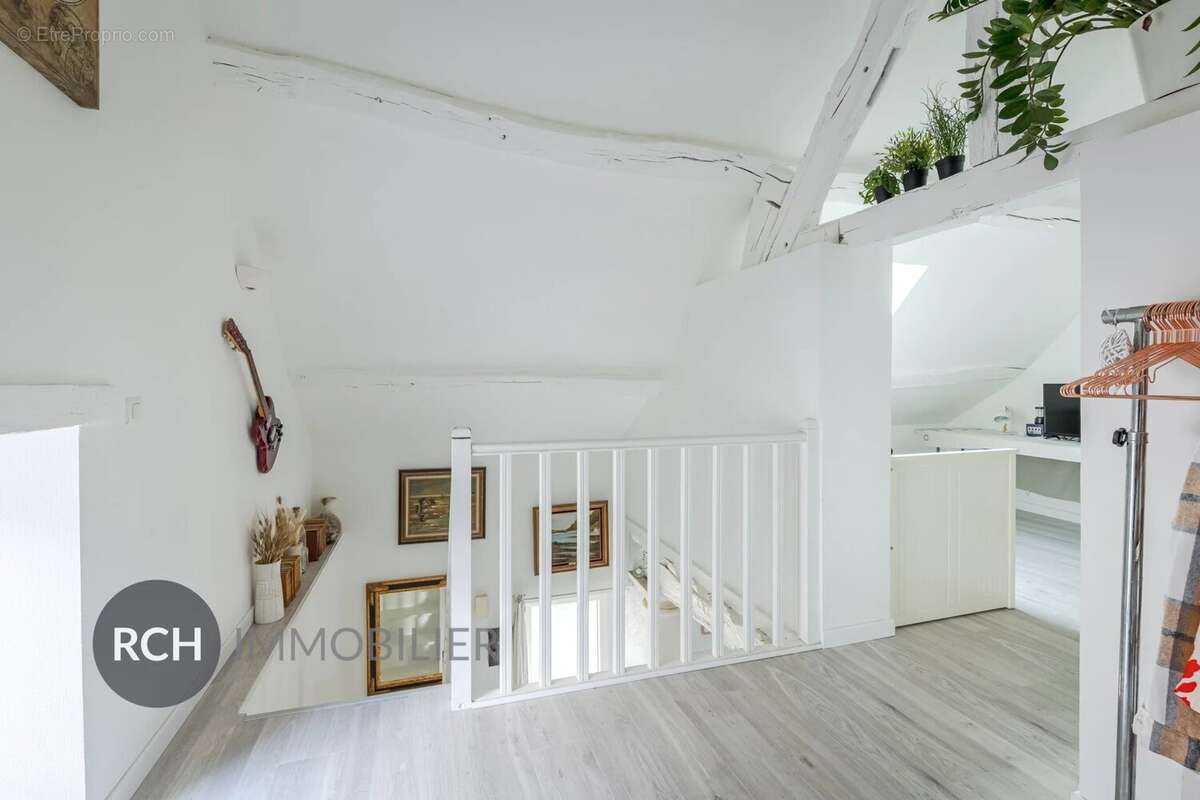 Maison à BAZAINVILLE