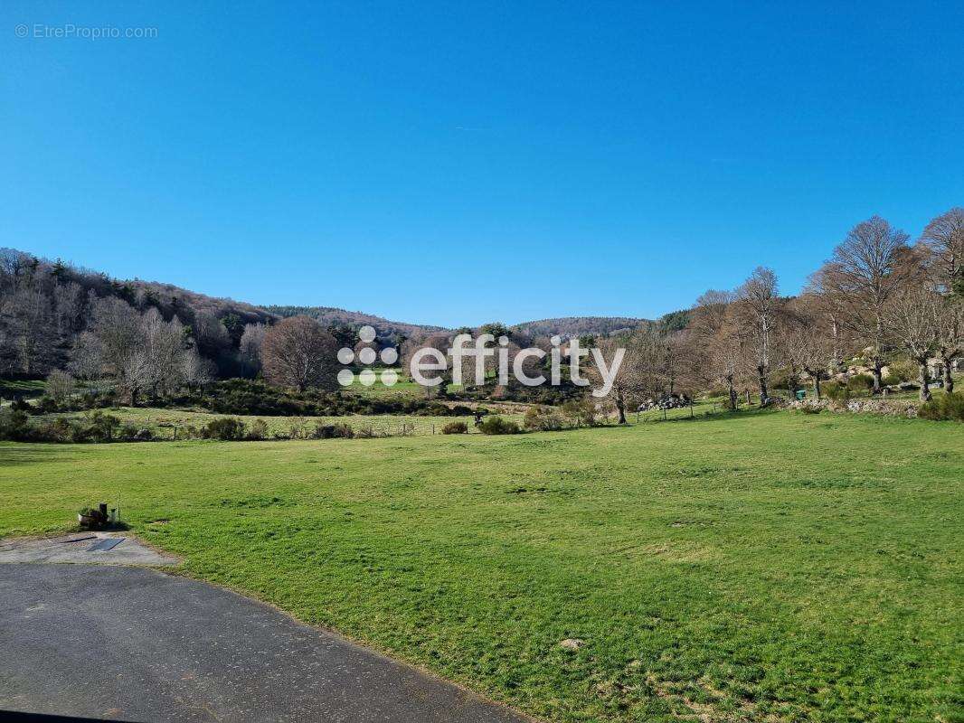 Appartement à AUMONT-AUBRAC