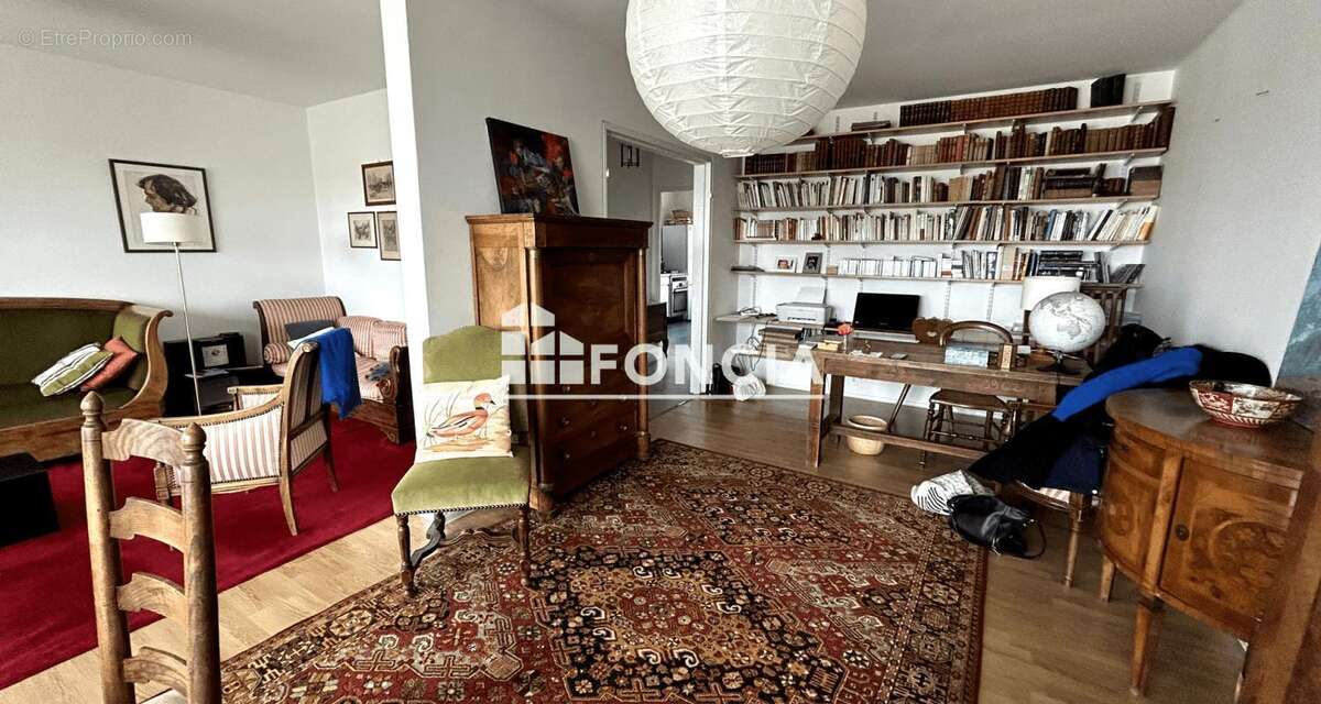 Appartement à MAINVILLIERS