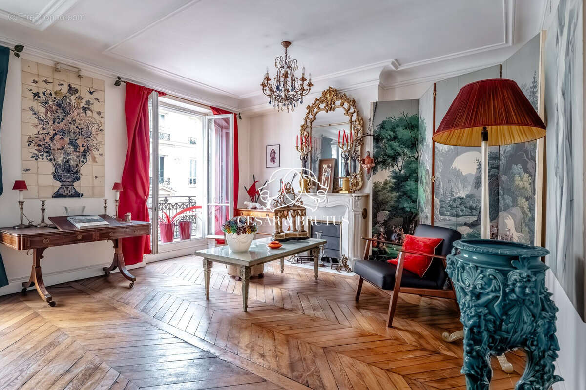 Appartement à PARIS-9E