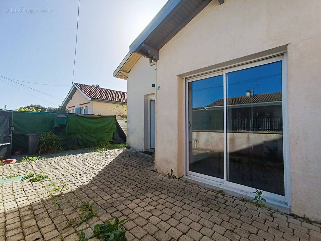 Maison à VILLENAVE-D'ORNON