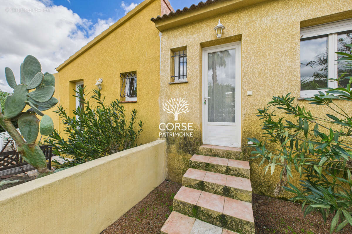Maison à PORTO-VECCHIO