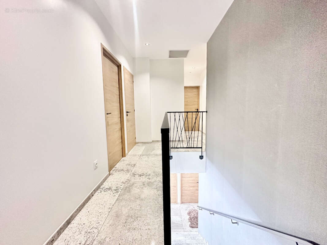 Maison à SALAISE-SUR-SANNE