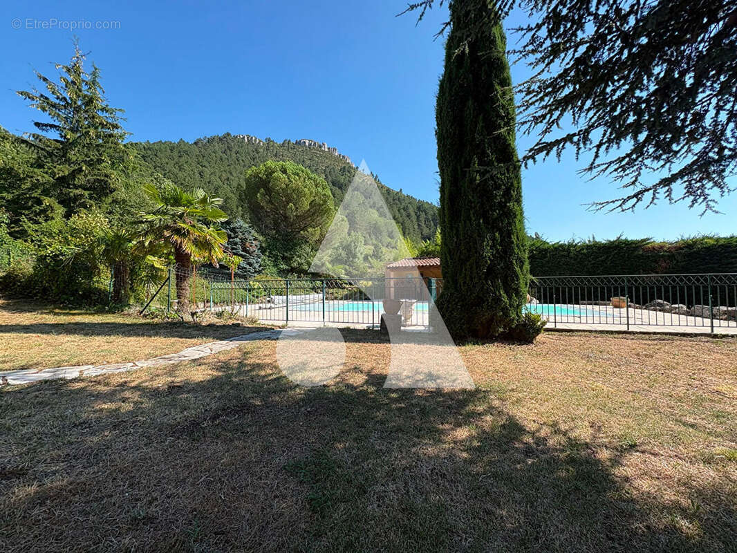 Maison à vendre à Saint-Étienne-de-Boulogne -Entre Aubenas et Privas, dans un environnement exceptionnel - photo 2