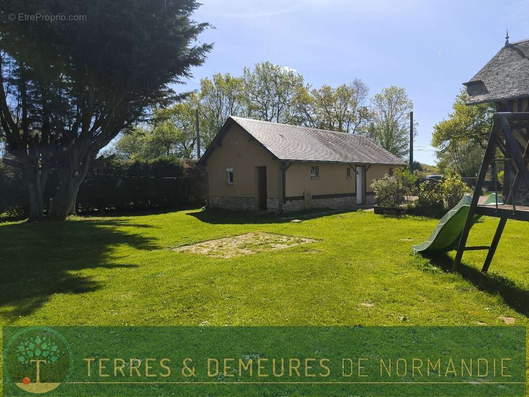 Maison à CORMEILLES