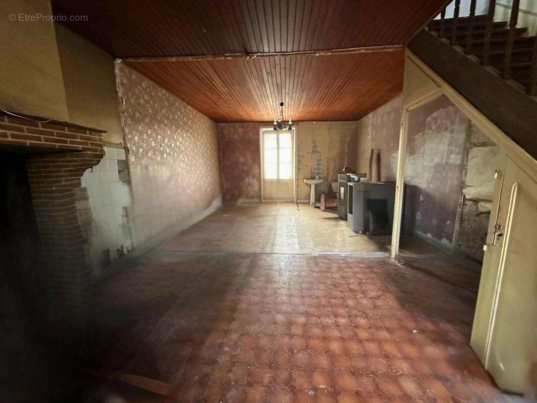 Maison à BUSSEROLLES