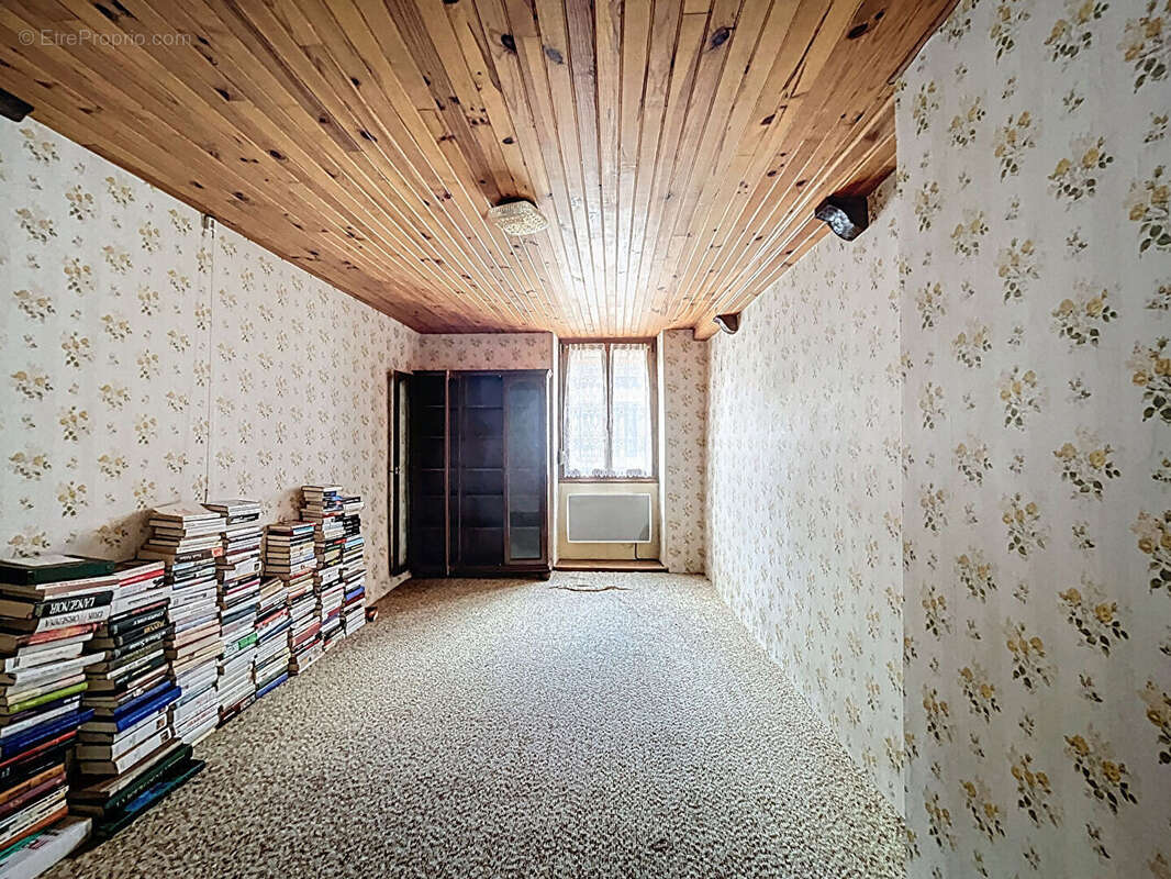 Maison à GRANCEY-LE-CHATEAU-NEUVELLE