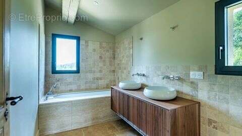 Maison 281 m² à Maussane-Les-Alpilles  - photo 2