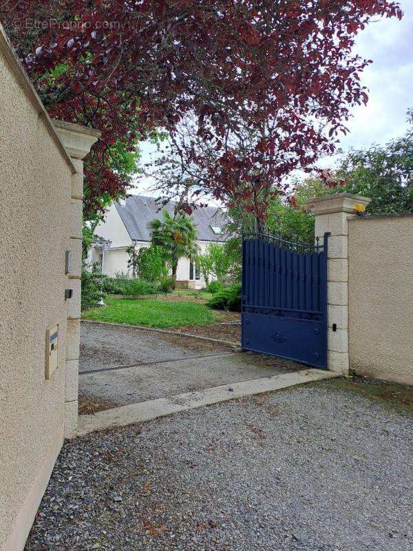 Maison à LE MAGNY