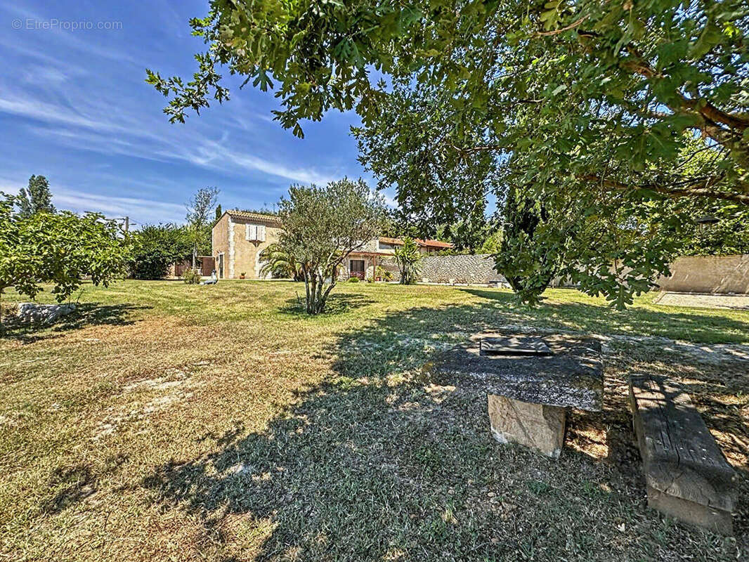 Maison de caractère avec gîte indépendant, piscine, garage et 5 000 m² à vendre à Moulès - photo 8