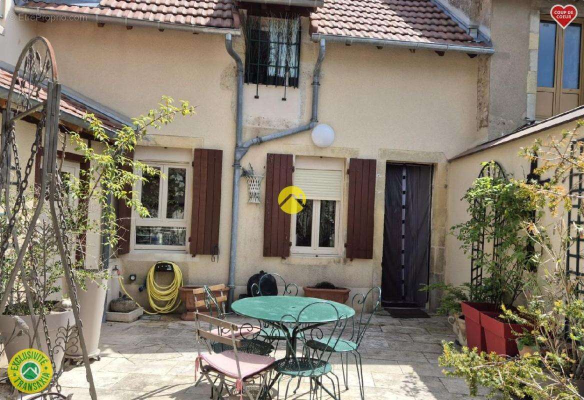 Chaleureuse maison  renovee - photo 15