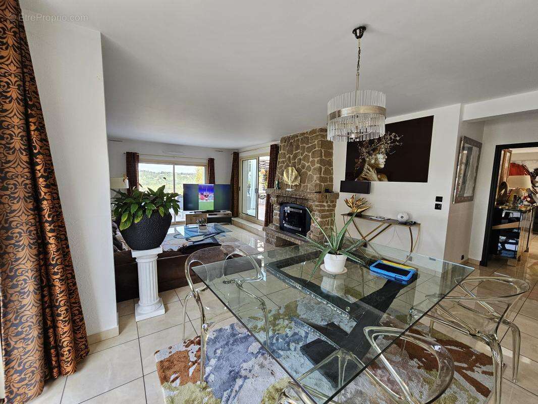 Maison 280 m² à Glenic  - photo 8