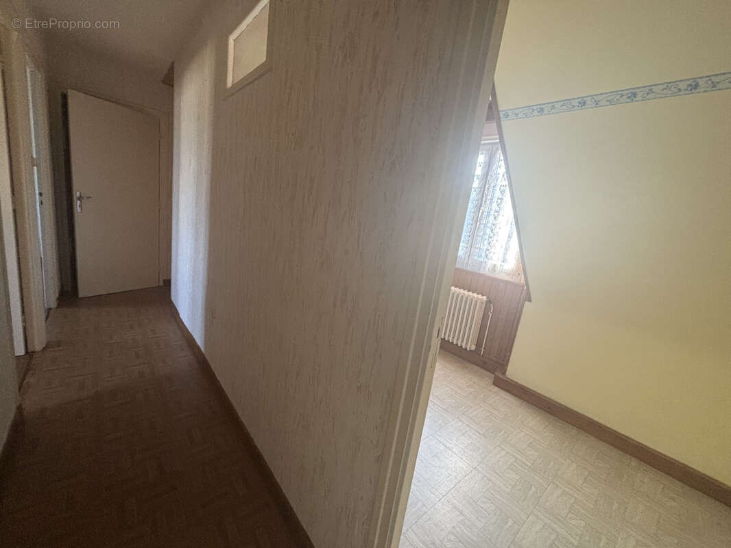 Maison à PLOUGUERNEAU