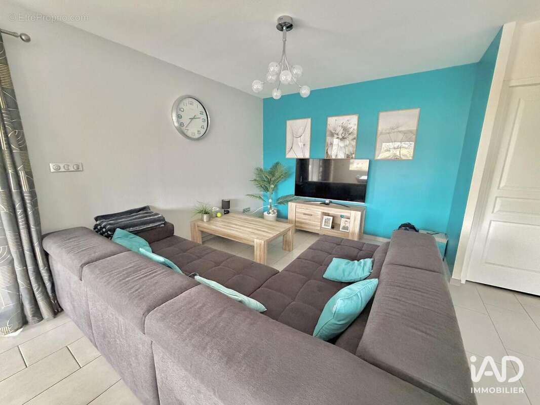 Maison 110 m² à Saint-Pierre-Lafeuille  - photo 5