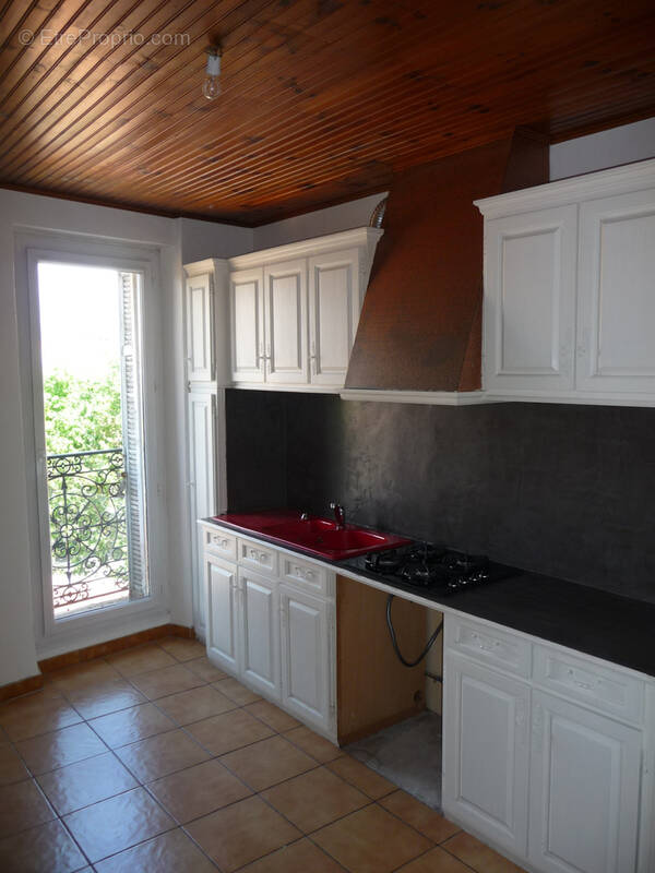 Appartement à MARSEILLE-3E