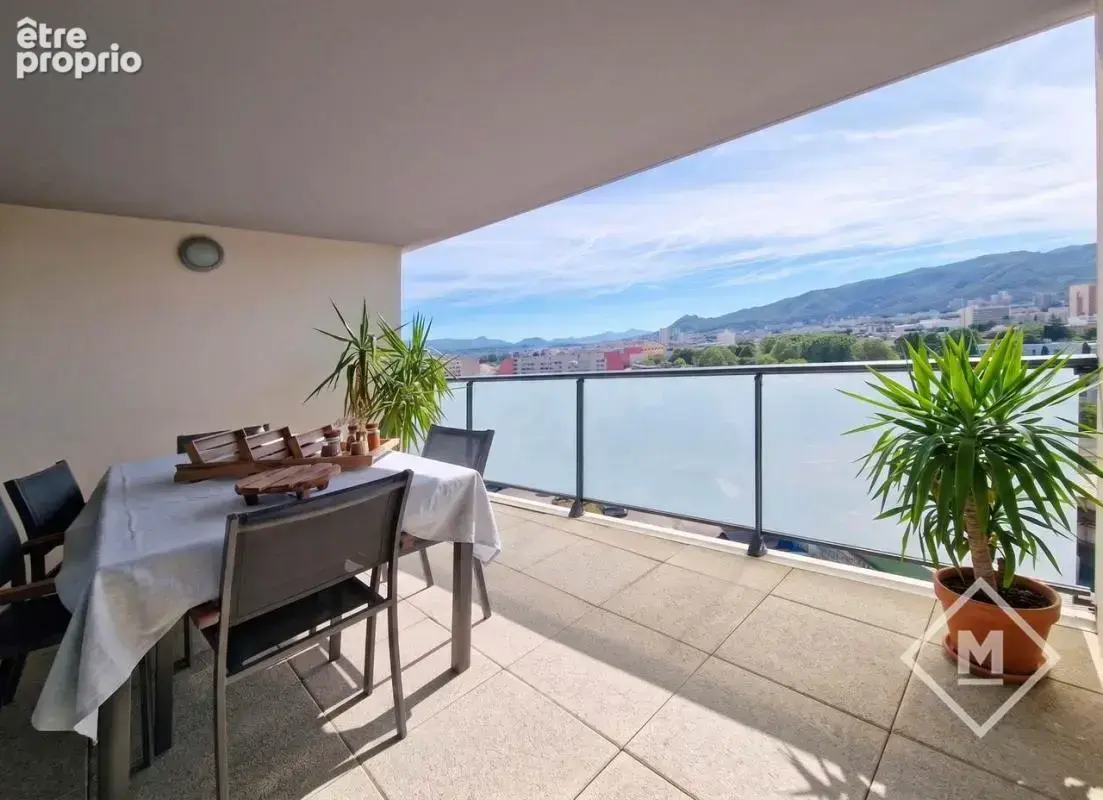 Appartement à MARSEILLE-10E
