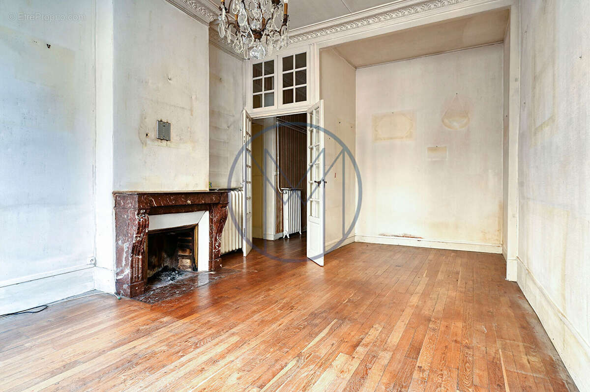 Appartement à VERSAILLES