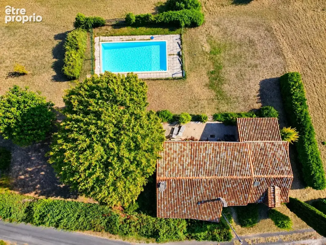 Belle maison en pierre avec piscine et vue imprenable - photo 20