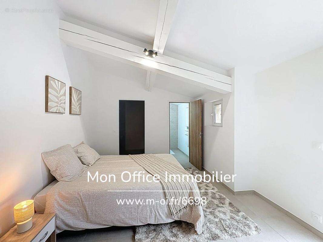Maison à PLAN-DE-LA-TOUR