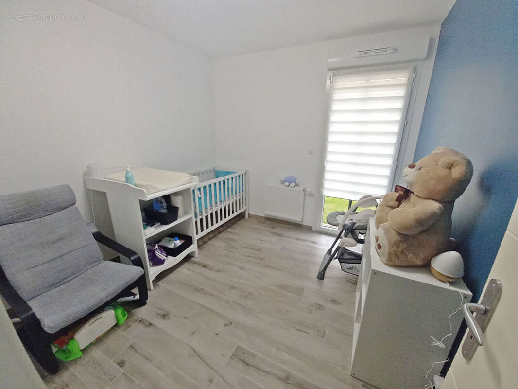 Appartement à THURINS