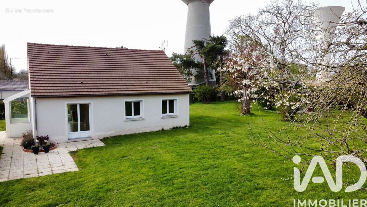 Photo 2 - Maison à MOUROUX