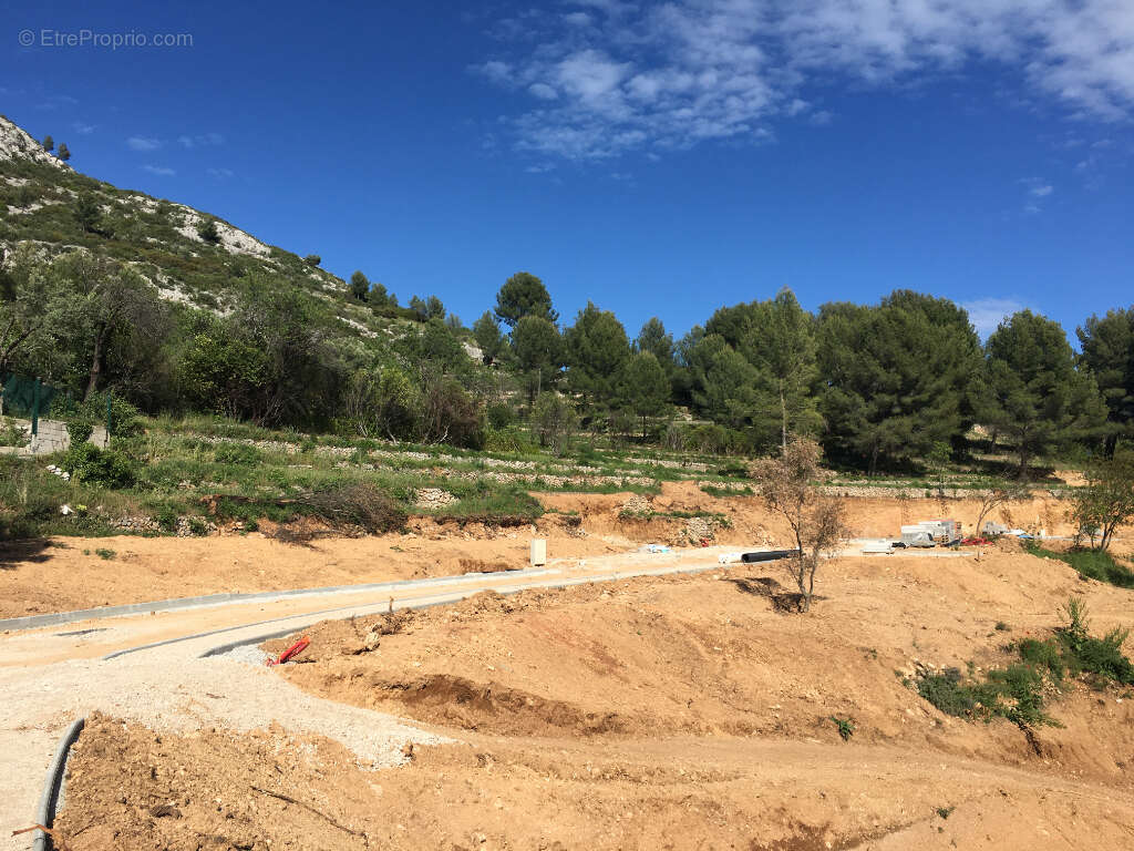 Terrain à ROQUEVAIRE
