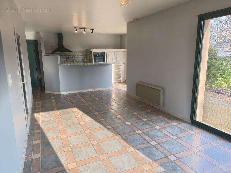 Maison à MOUSSEAUX-SUR-SEINE