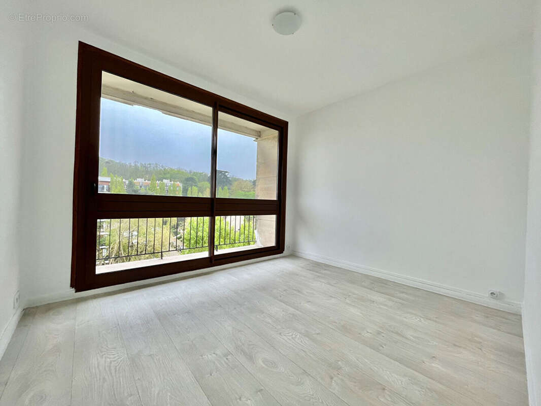 Appartement à FONTENAY-LE-FLEURY