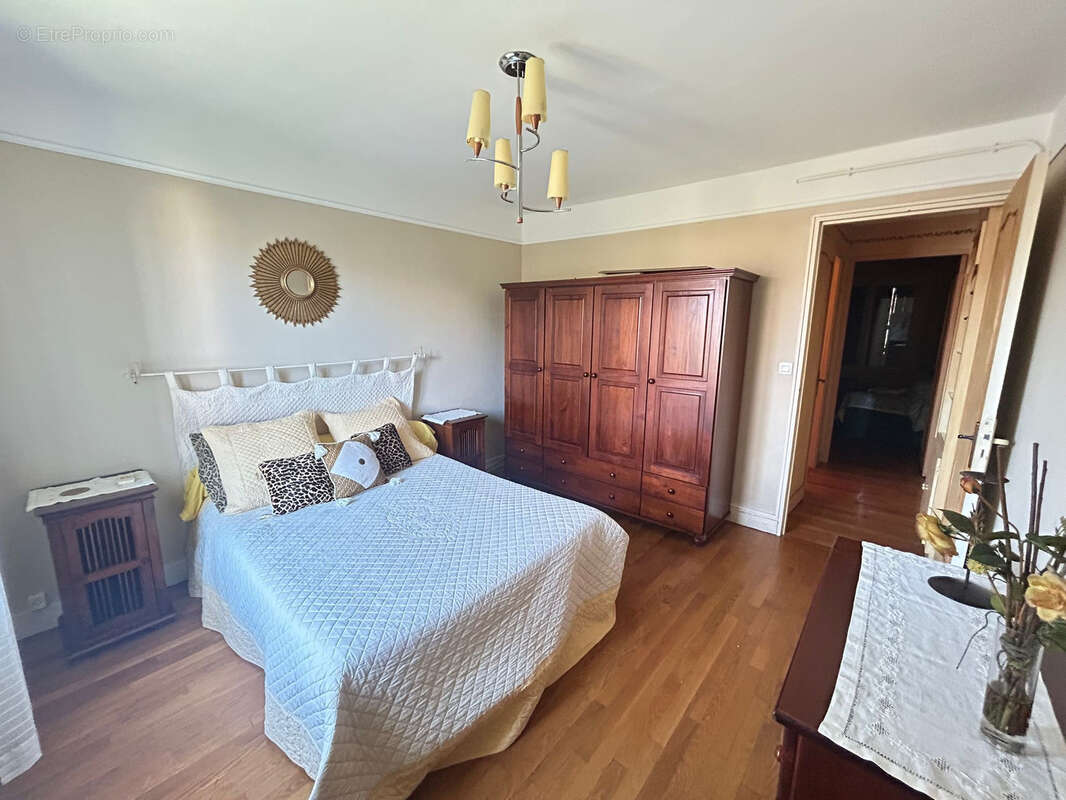 Appartement à SAINT-MAUR-DES-FOSSES