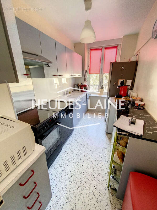 Appartement  F4 3 chambres 99m²  centre-ville - 50300 AVRANCHES - photo 3