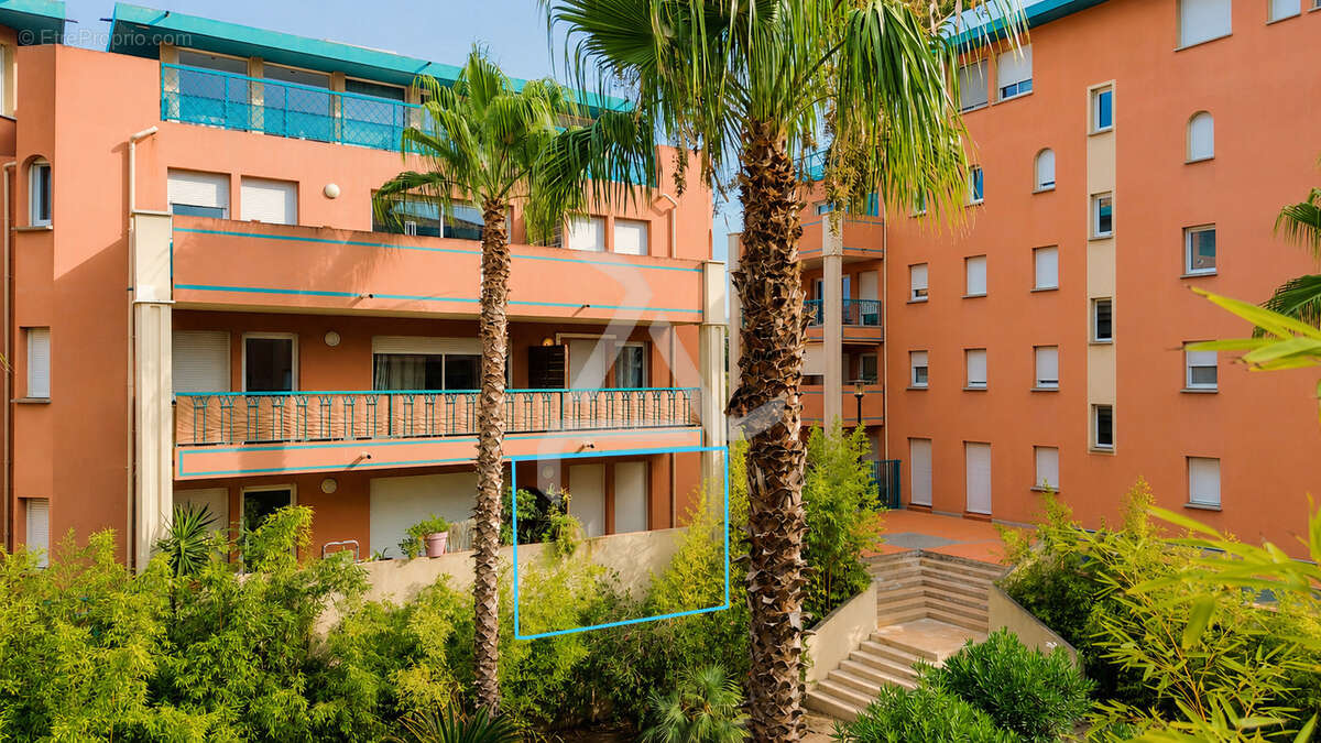 Studio de 27m2 avec terrasse sur le port de plaisance de porto-vecchio - photo 10