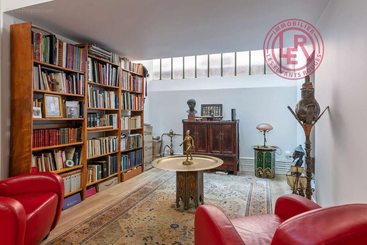 Appartement à PARIS-10E