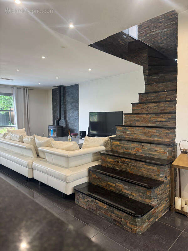 Maison à CARBON-BLANC