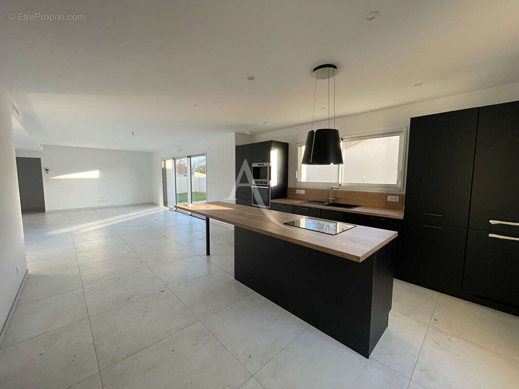 Maison à SAINT-HILAIRE-LA-FORET