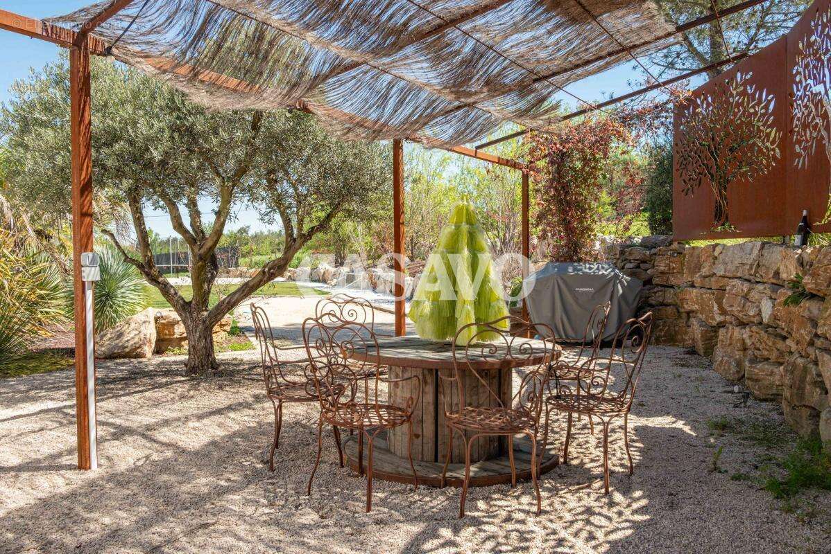 Maison à LE PUY-SAINTE-REPARADE