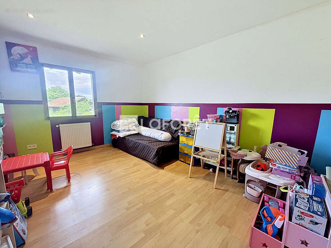 Maison Lescheroux  185m2 - photo 8