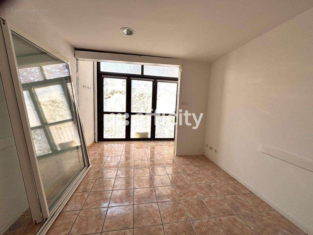 Locaux/Biens immobiliers - photo 4