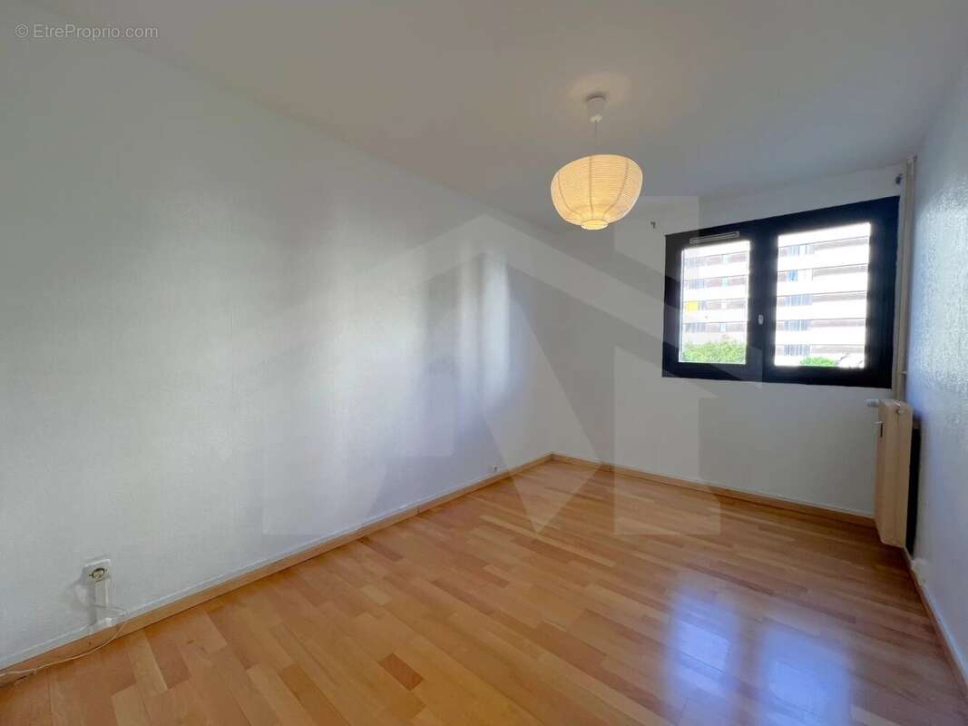 T4 rue gerard philipe - photo 7