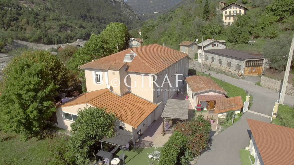 Maison à ROQUEBILLIERE