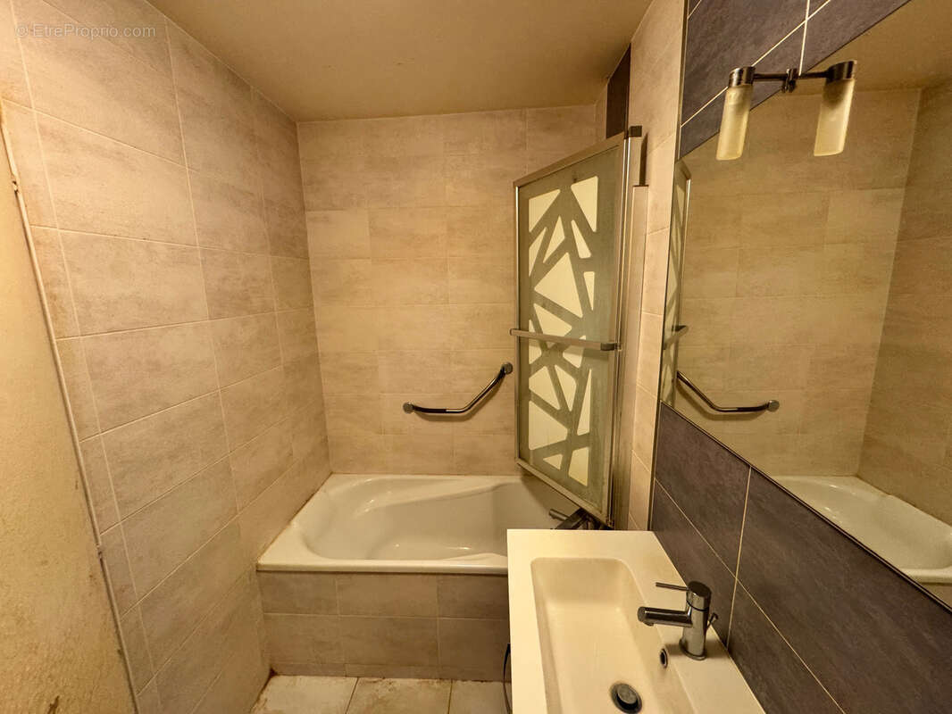 Appartement à LA CHAPELLE-SAINT-LUC