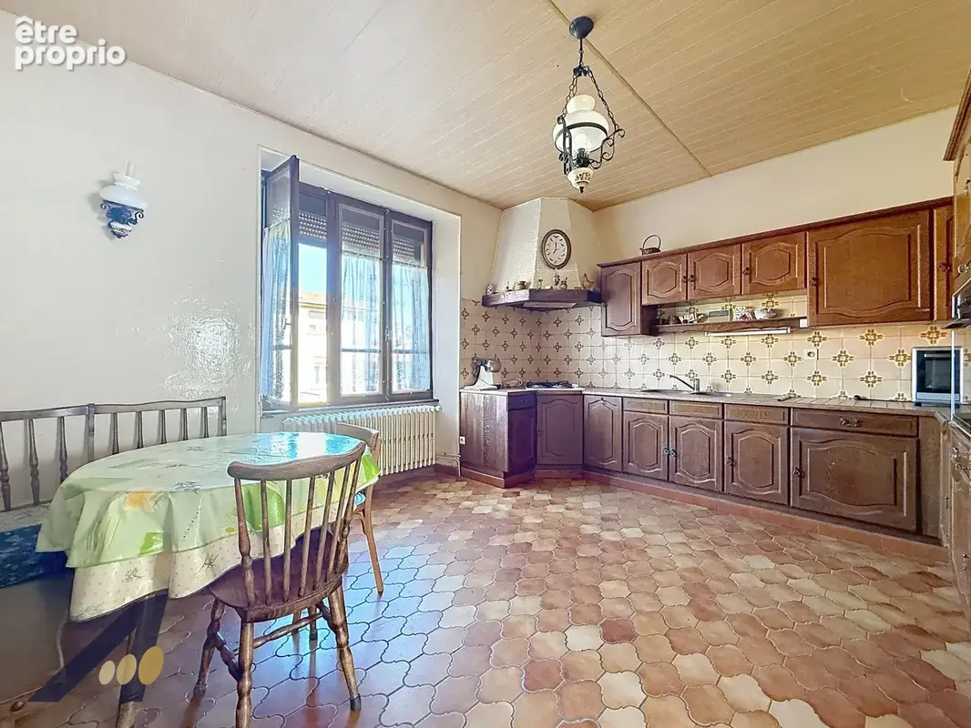 Belle opportunite - maison a renover avec beau terrain. - photo 5