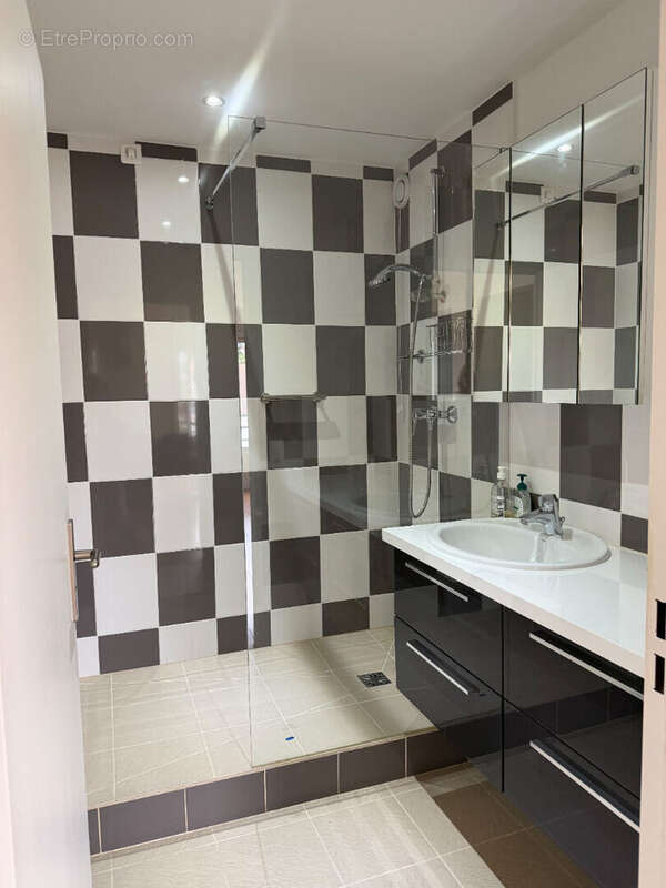 Appartement à RUEIL-MALMAISON