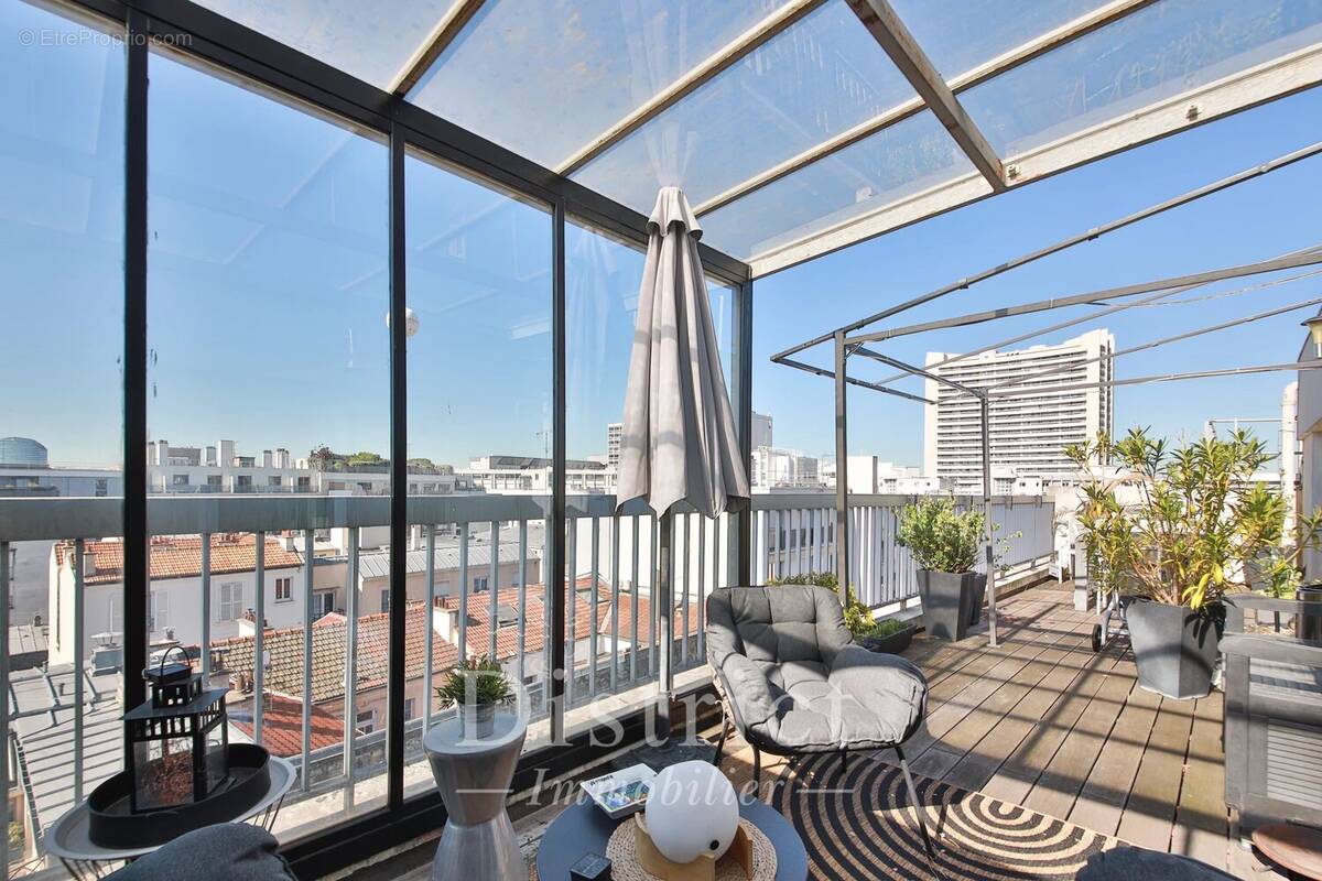 Appartement à PARIS-15E