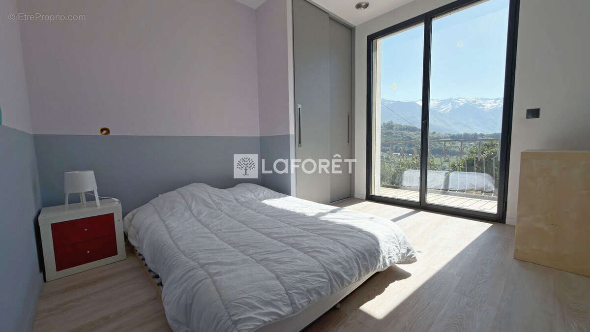 Appartement 5 pièces lumineux à vendre à Mercury - Rare sur le marché ! - photo 8