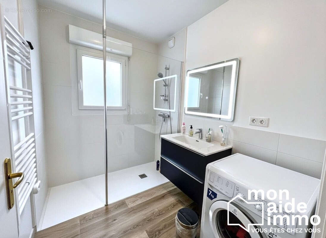 Appartement à COUTRAS