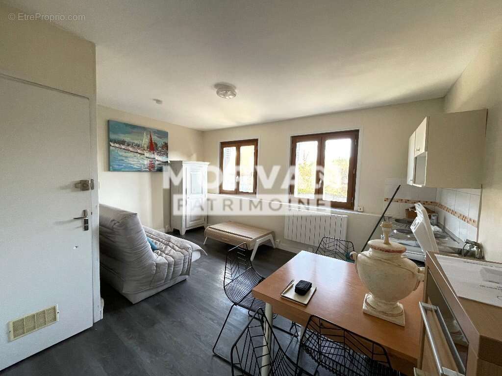 Appartement à MOULINS-ENGILBERT
