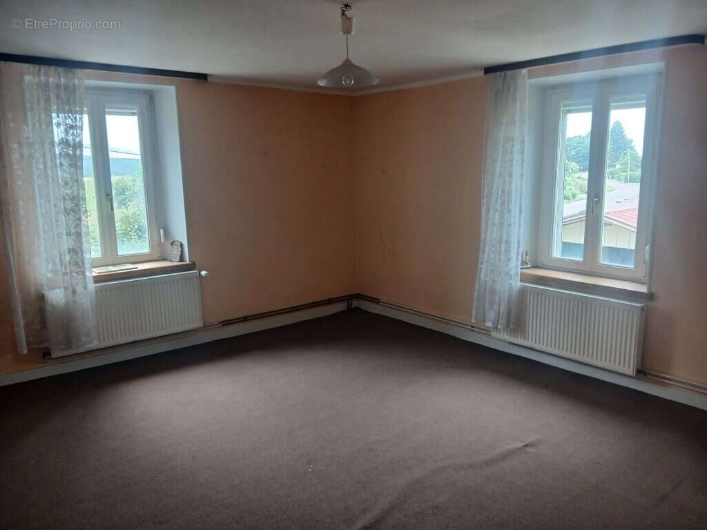 Maison à FROTEY-LES-LURE