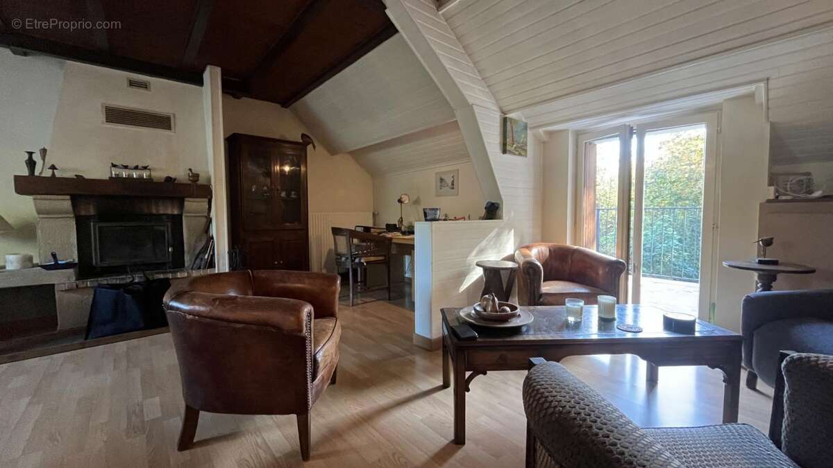 Maison à CUSSY-EN-MORVAN