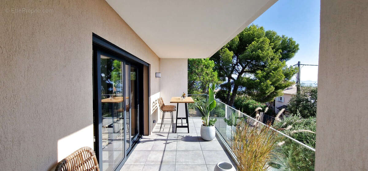 Superbe appartement récent vue mer - photo 3